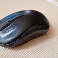 Mouse Logitech wireless senza filo