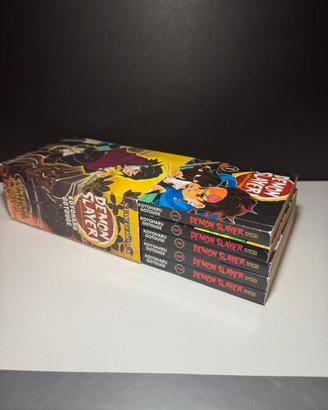 Manga Demon slayer 1-5 cofanetto💕📚