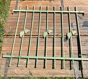 Nr. 9 Inferiate fisse di ferro