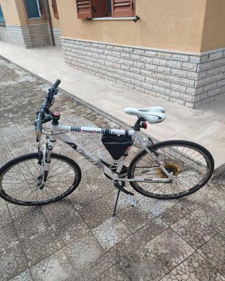 Bici ibrida uomo Atala Time Out 28" 21 velocità