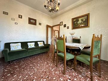 3 LOCALI A MONTE COMPATRI