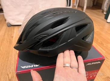 casco da bici nero opaco Alpina