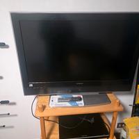 tv plazma 45 pollic marca hitachi funziona bene