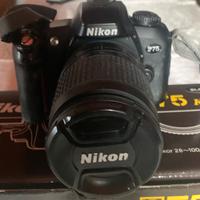 macchina fotografica reflex NIkon f 75
