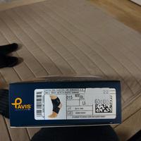Cavigliera elastica con bendaggio a 8