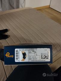 Cavigliera elastica con bendaggio a 8