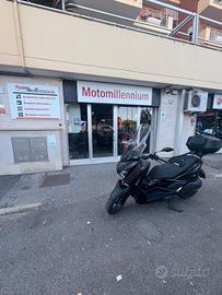 Yamaha X-Max 300 tech