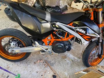 KTM 690 Supermoto - 2013