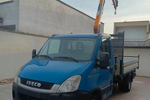 iveco daily ribaltabile con gru
