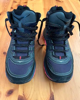 Hoka One One