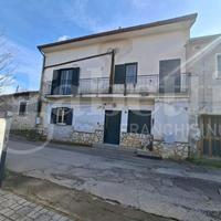 Casa Indipendente Vairano Patenora