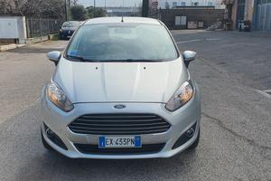 Ford Fiesta 1.5 diesel 75cv ok neopatentati 