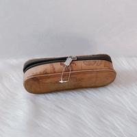 Astuccio firmato Alviero Martini 
