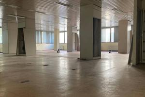 Immobile di 400 m² con 3 locali a Prato