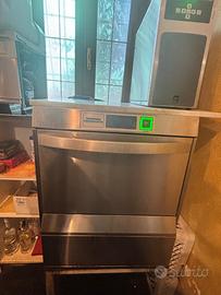 Lavastoviglie professionale Winterhalter UC + Osmo