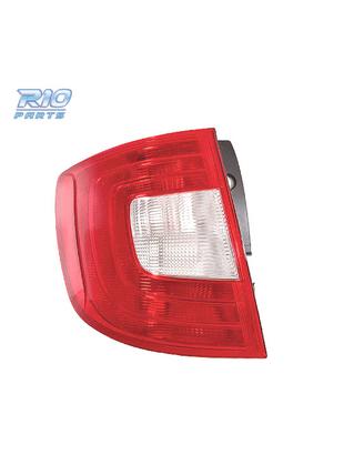 FANALE SINISTRO SKODA SUPERB COMBI 08-13