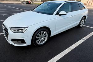 Audi A4 2.0 136Cv Stronic Business