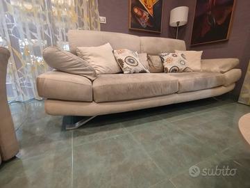 divano e poltrona di Poltronesofà 