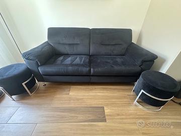 Divano e 2 pouf