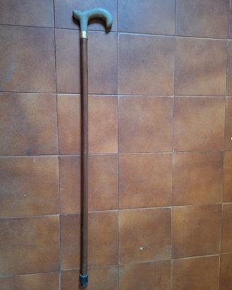 bastone di legno con manico a T