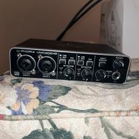 Behringer umc202hd