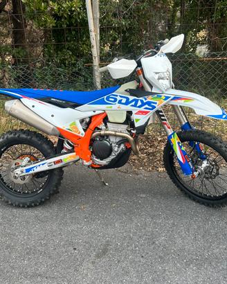 Ktm 350 six days 2026