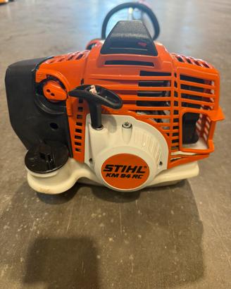 Tagliasiepi su asta STIHL KM94 RC