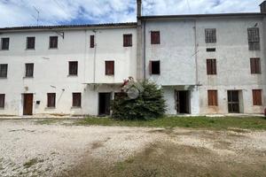 RUSTICO A GODEGA DI SANT'URBANO
