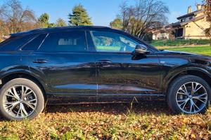 Audi Q8 50 TDI Hybrid Diesel 3.0 Sport S Line