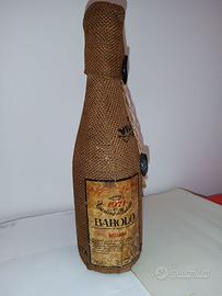 Vino Barolo Villadoria. Bottiglia d'annata. 1971