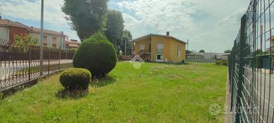 CASA INDIPENDENTE A FERNO