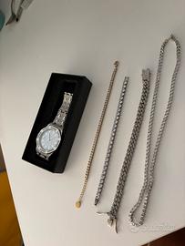Set orologio, bracciali e collana (tennis)