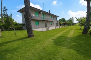 Casa di campagna con 1000 mq. terreno