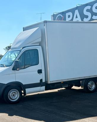Iveco Daily 35C14 3.0 Cassonato - 2011 - Patente B