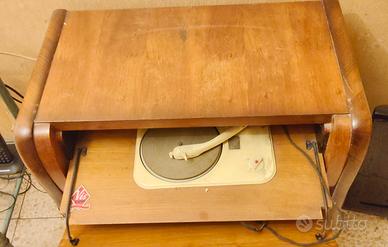 mobile vintage con giradischi Vis