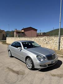 Mercedes E 320