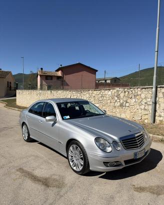 Mercedes E 320
