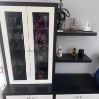 Mobile credenza