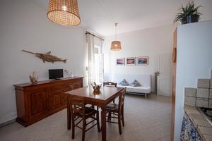 Follonica 50 m mare piano terra comodissimo