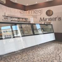 arredamento bar gelateria con vetrine Orion 365