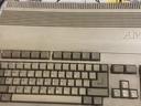 Amiga 500 con molti accessori e centinaia di gioch