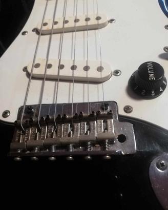 CHITARRA ELETTRICA SQUIRE BULLET. 87