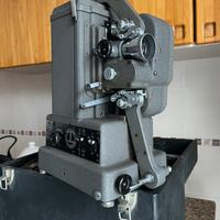 Proiettore Paillard-Bolex 16mm originale con tutto