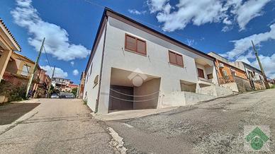 CASA SEMINDIPENDENTE A ARZACHENA