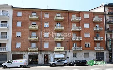 2 LOCALI IN CORSO GIUSEPPE GARIBALDI