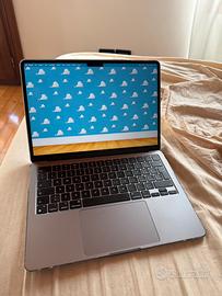 MacBook Air M2 (2022)