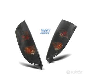 FANALI PER FORD FOCUS MK1 98-04 SFONDO NERO AFFUMI
