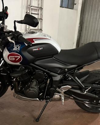 Triumph Trident 660 triple tribute