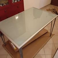 tavolo in vetro