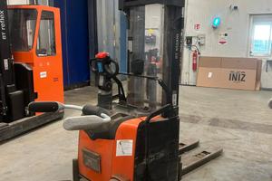 Vendita stoccatore Toyota STAXIO SPE 140 anno 2023